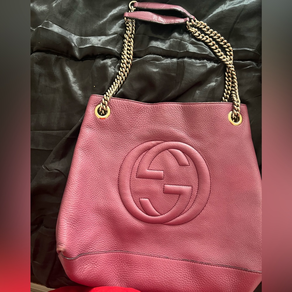 Purple/pinkish Gucci Soho Chain Bag